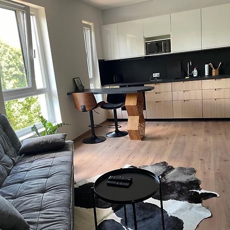Hexagon Apartman Segedyn Zewnętrze zdjęcie