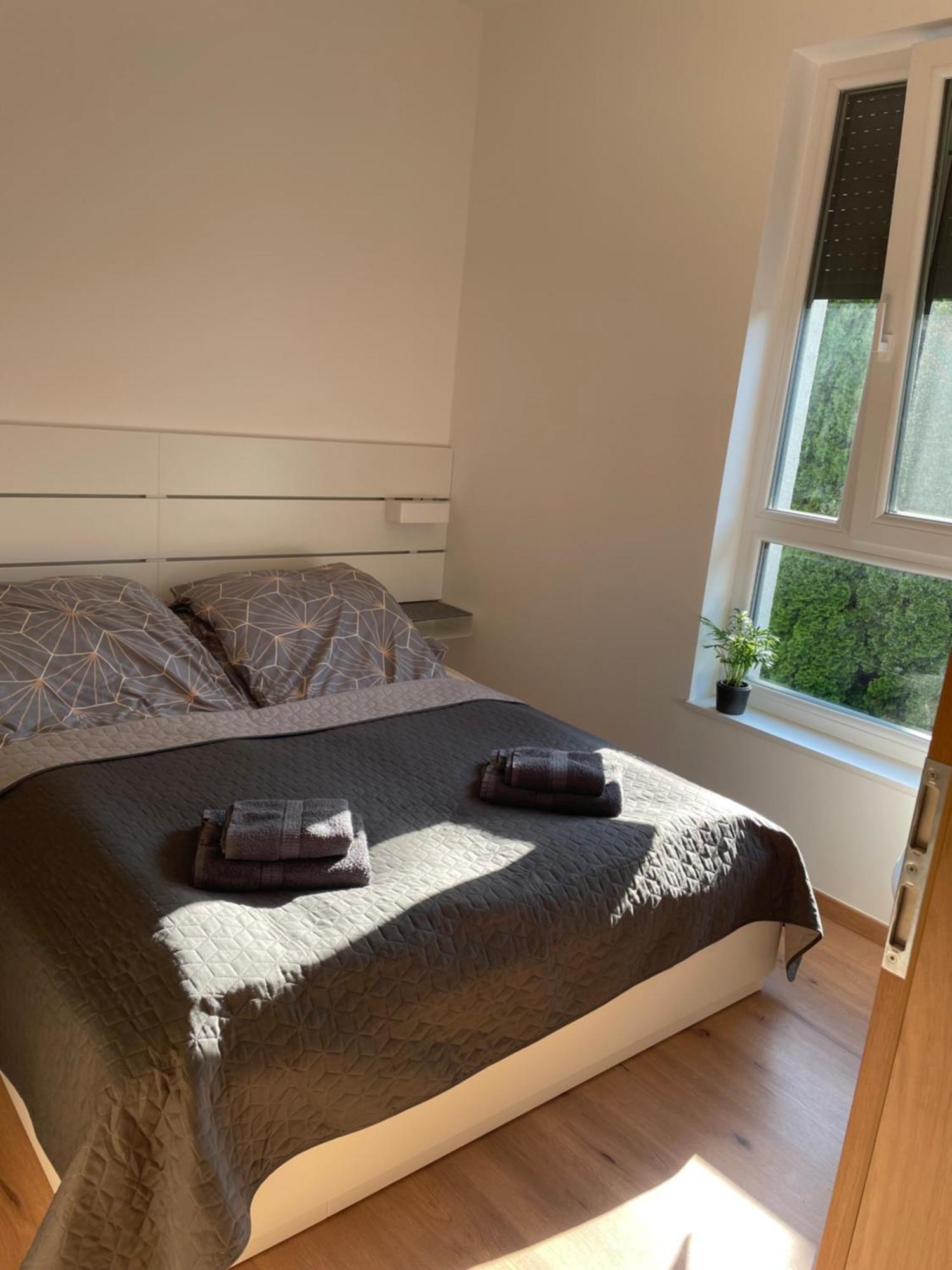 Hexagon Apartman Segedyn Zewnętrze zdjęcie